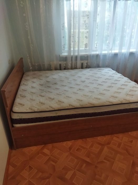 Продается мебель б/у шкаф ,кровать ,диван