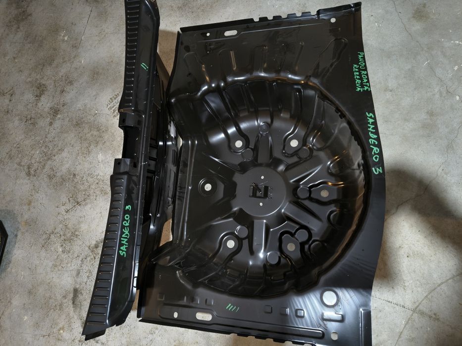 Panou roată de rezervă Dacia Sandero 3