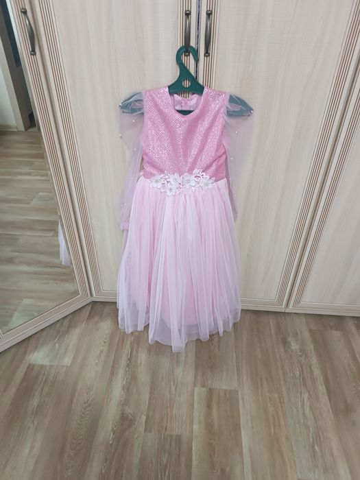 Праздничное платье