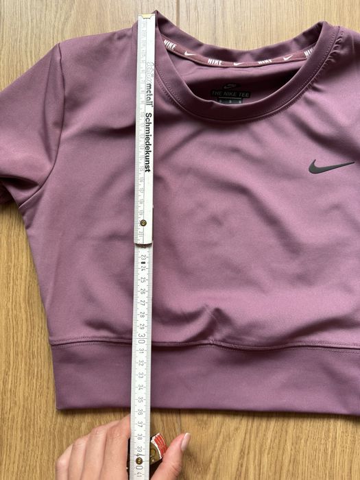 Kато нова - Nike дамска спортна къса тениска лилава, S 36