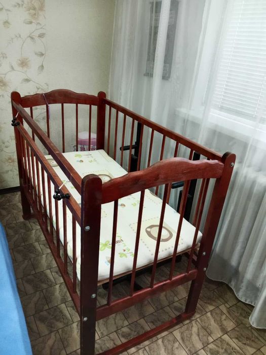 Продам детскй кровать