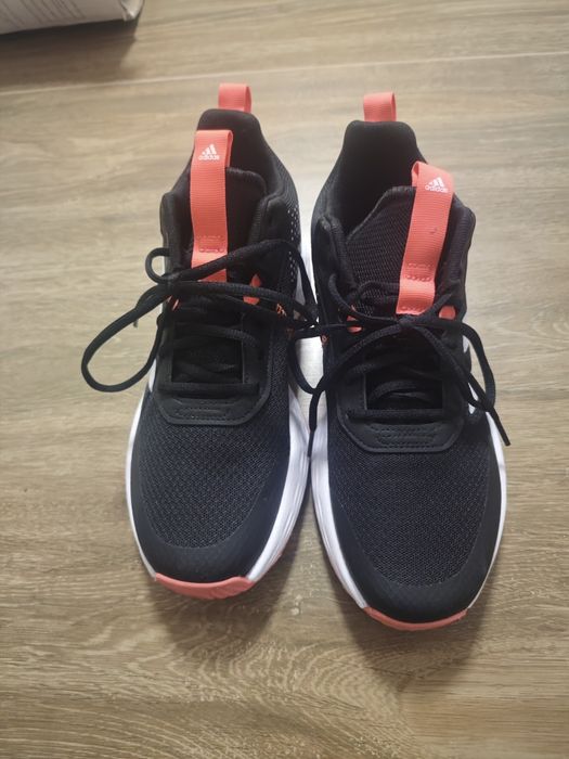 Adidas Ownthegame 2.0