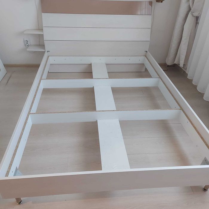 Cadru Pat de mijloc; Pat dublu cu Somiera 200x140 cm