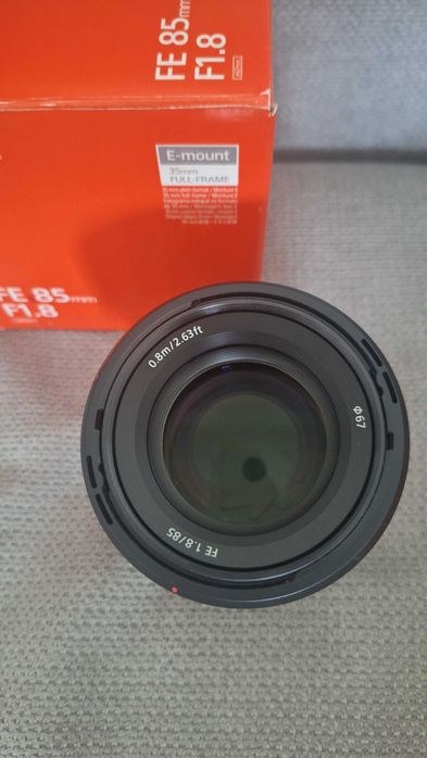 Обектив Sony 85 1.8