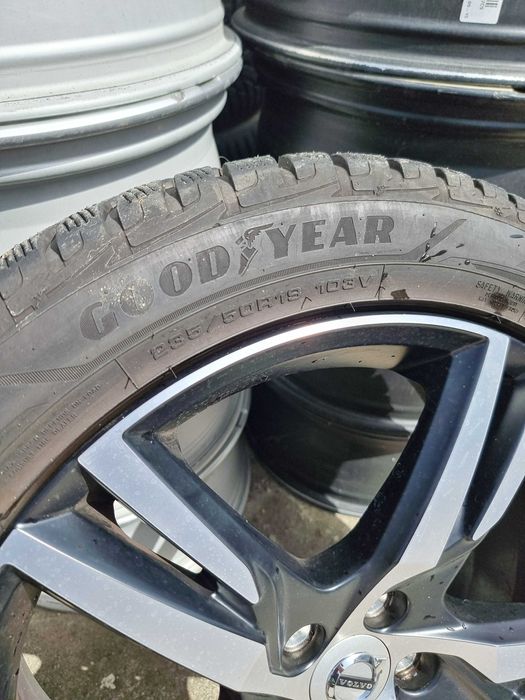 Set 4 anvelope Good Year 235 50 R19 Dot 2621 ci332