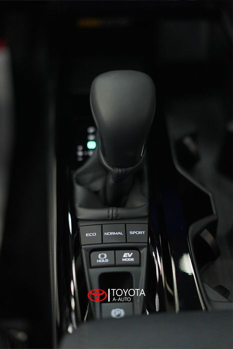 Toyota Camry Hybrid Prestige H1 Japan