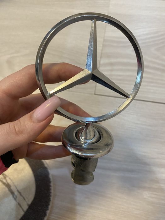 Емблема за Мерцедес