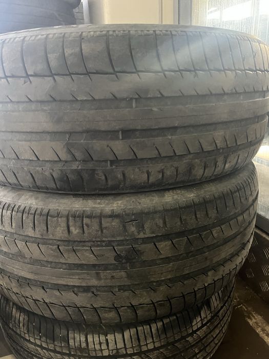 шины 255/55/20 Michelin