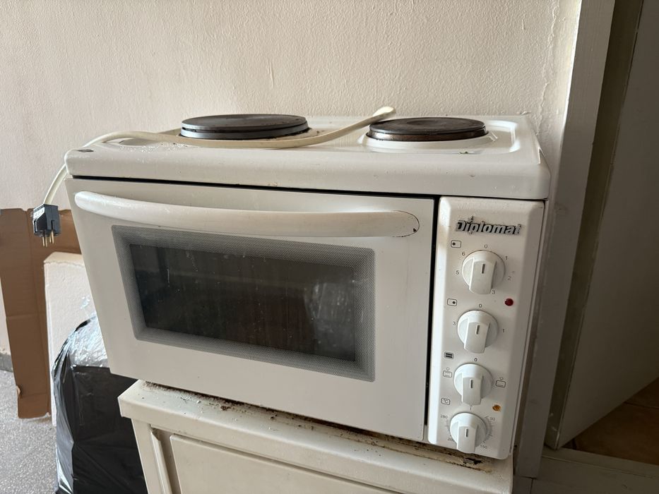 Фурна с котлони Дипломат