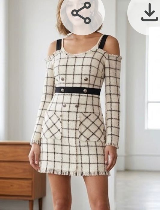 НОВА с етикети Pinko букле туид рокля