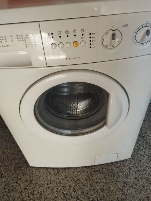 Продавам пералня 20 евро