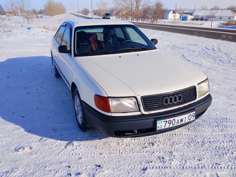 Ауди 100 С4 в отличном состоянии.