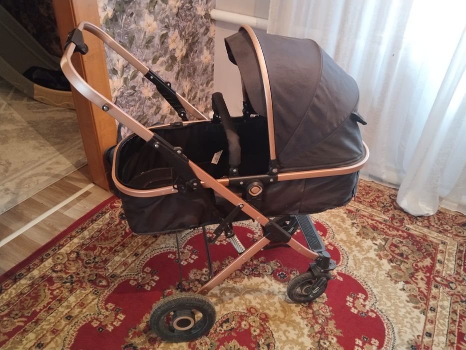 Продам детскую коляску