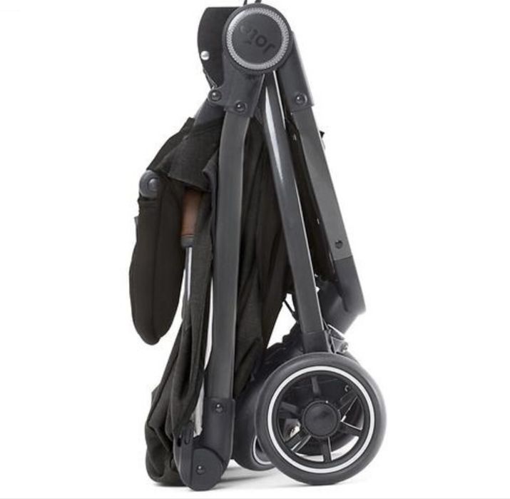 Продается Коляска прогулочная Joie Pact