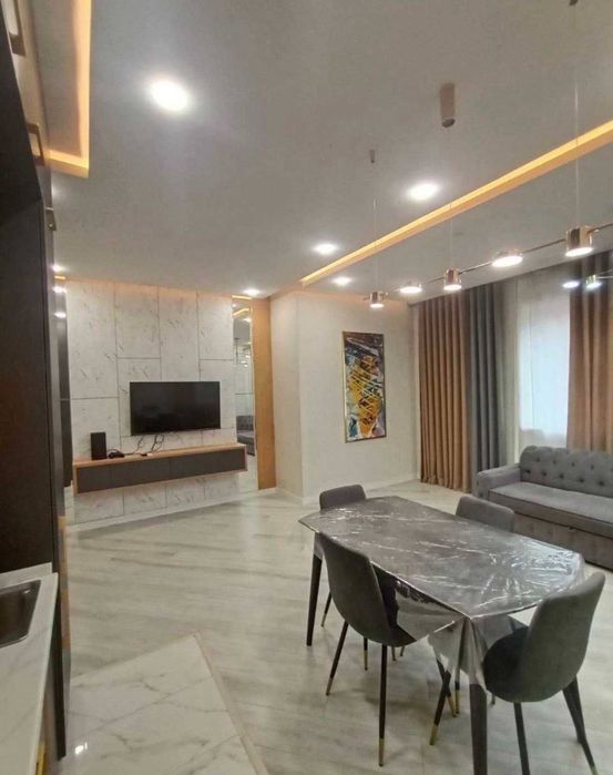 Нукусская ЖК "Dream House" 2/9/10 
Ориентир: 8 роддом-кирпич 53 м2