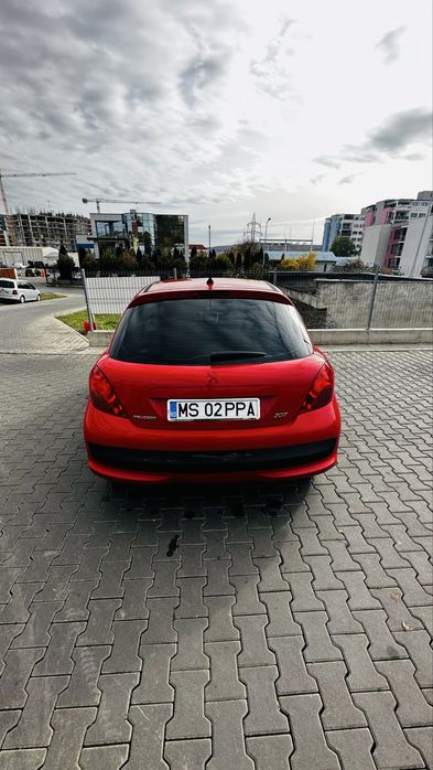 Peugeot 207 - 1.6 HDI