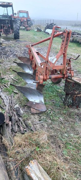 Baloti de fan de vanzare