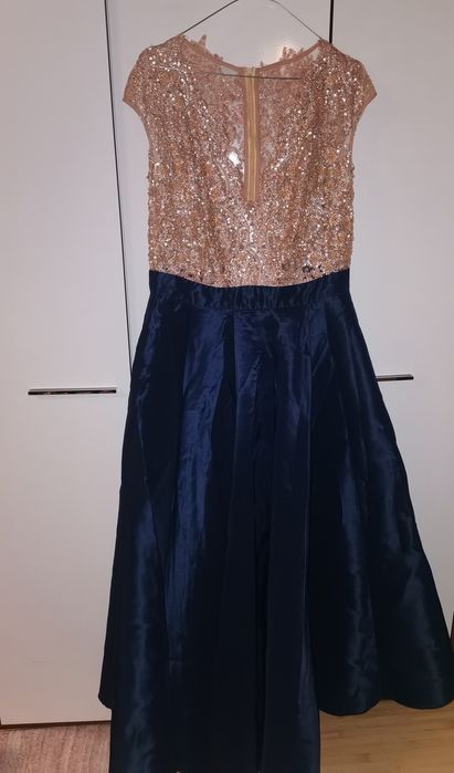 Rochie cu dantela si tafta
