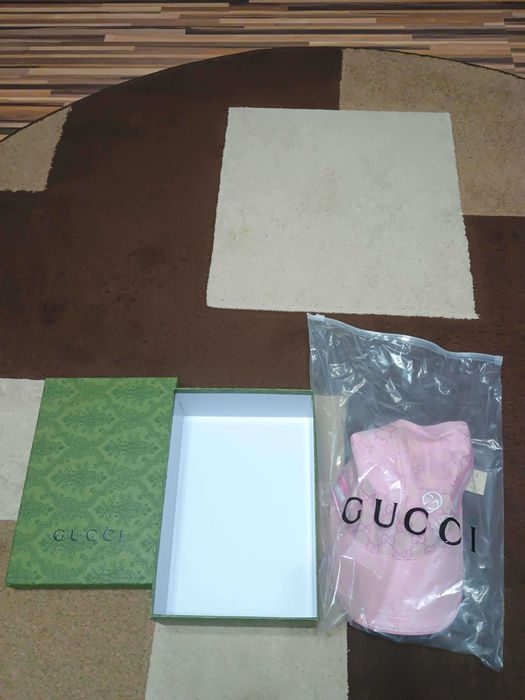 Șapcă GUCCI – Model GG Monogram Pink (Full Set)