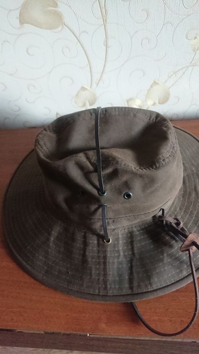 Продам мужскую шляпу.