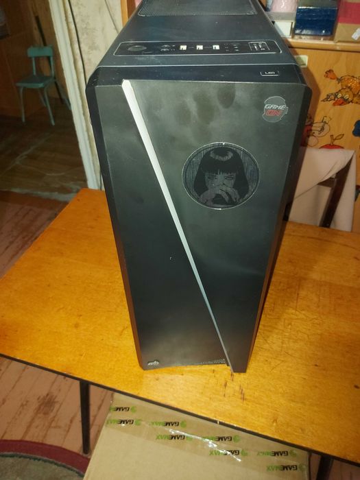 Продам корпус AeroCool Cylon