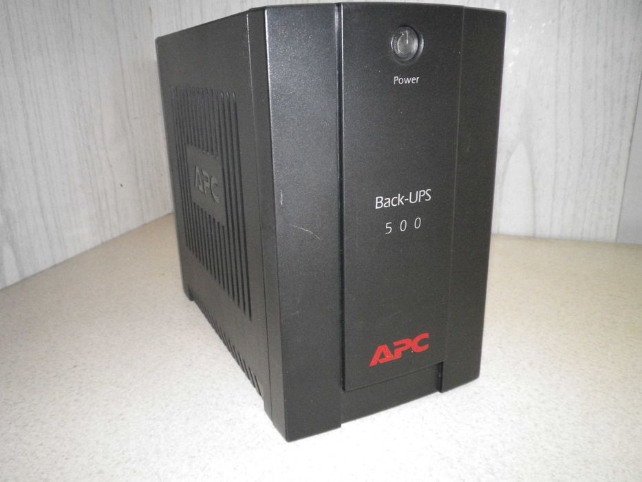 Качествен UPS APC BX500CI