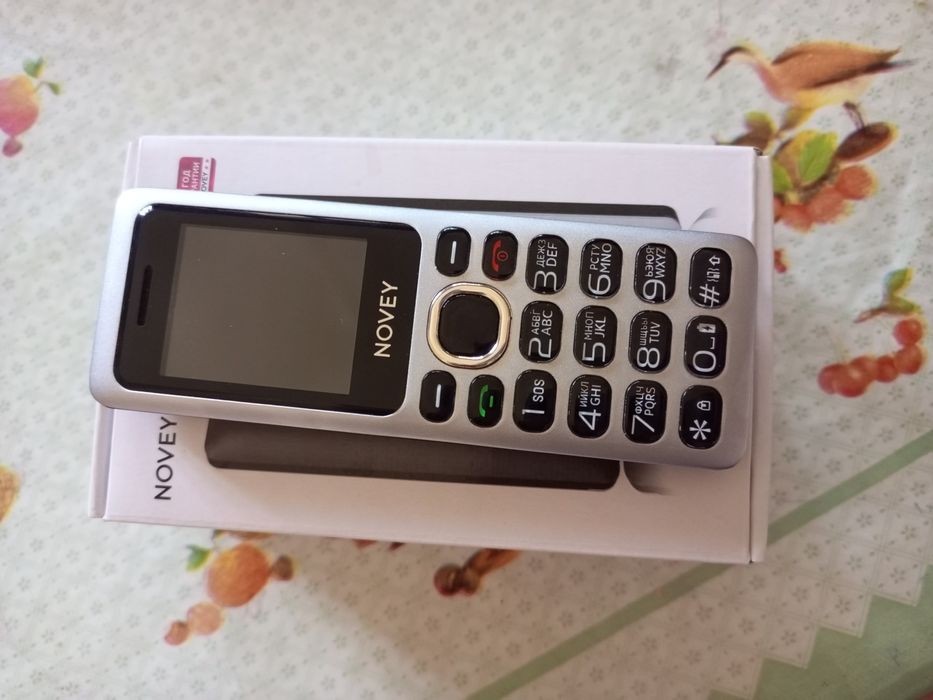 Novey M050 tozo telefon