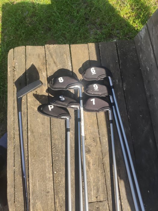 Set crose golf + geantă Callaway + accesorii