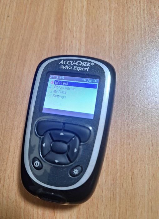 Aparat glicemie Accu Chek Aviva Expert Monitoring System Monitor Meter