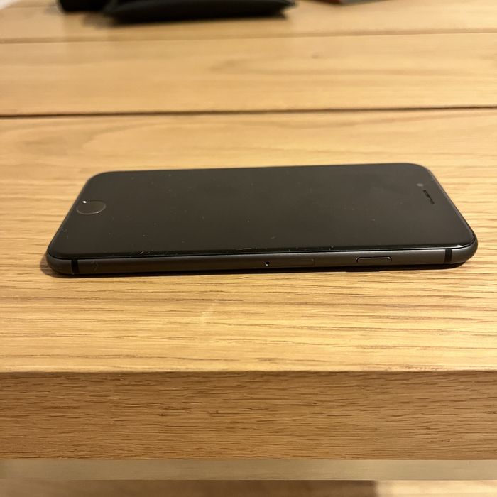 Telefon iPhone 8 Negru