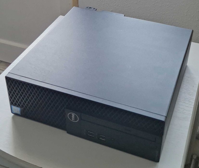 Dell OptiPlex SFF 3050, Intel i3-7100, 4GB, 120GB SSD, Unitate optica