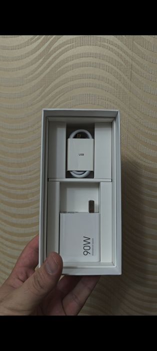 Xiaomi 14 full Sotiladi