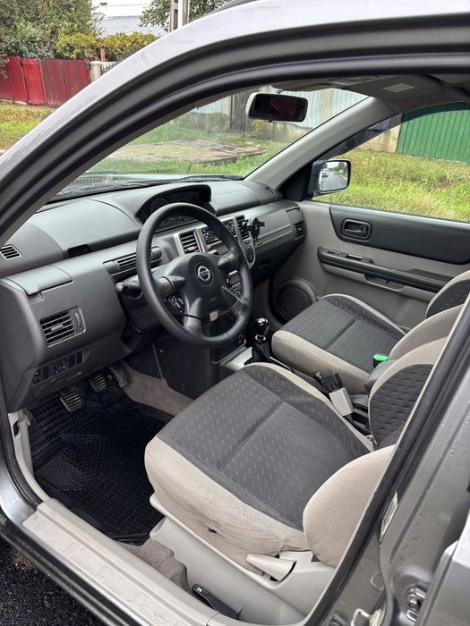 Vând /schimb Nissan X trail t30 E 2.2 motorina .Schimb cu carosata