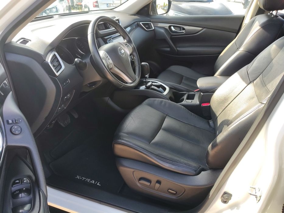 Nissan X-trail  automat   panoramic   piele  euro 6   Line assist  xenon