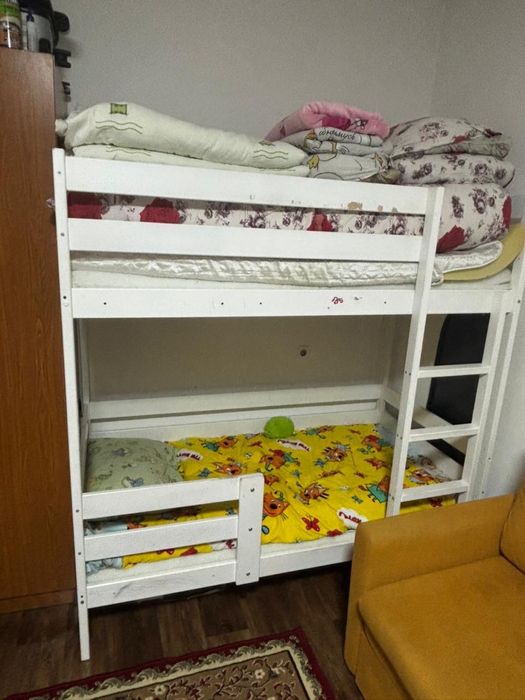 Отдам даром двухярусную кровать