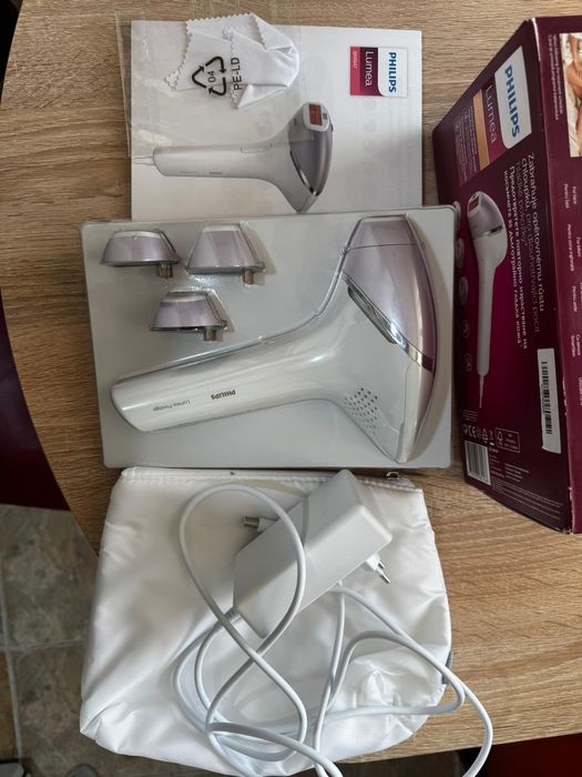 Aparat de epilat IPL Philips Lumea Prestige