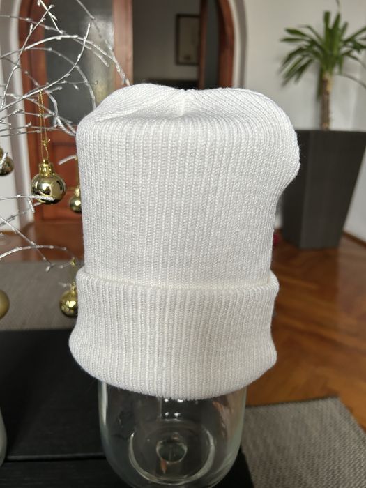 Sapca Ugg nou nepurtat