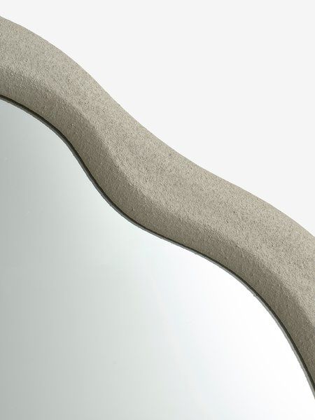 Огледало с неправилна форма