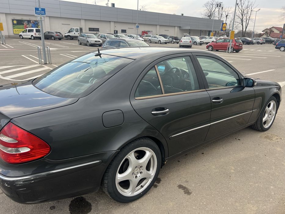 MERCEDES-BENZ E-Class 2004 — imagine 3