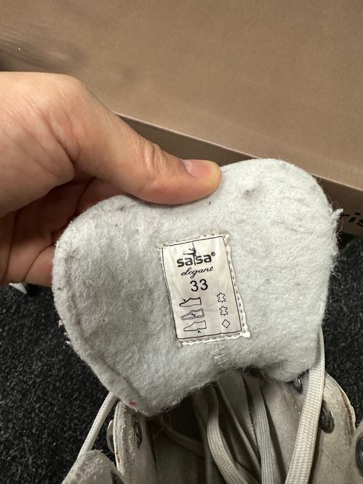 Продам коньки женские