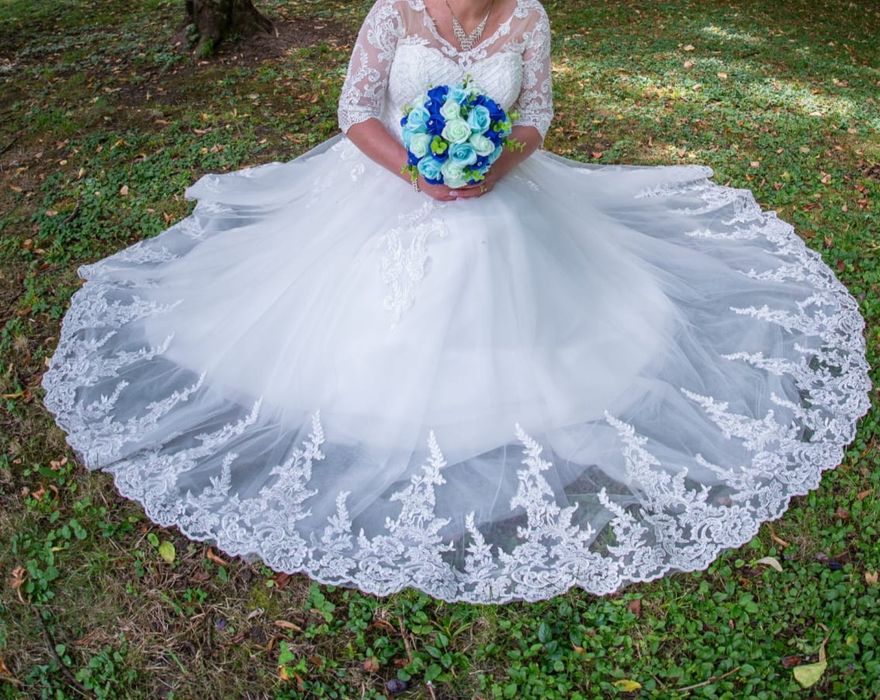 Vând  rochie de mireasa!