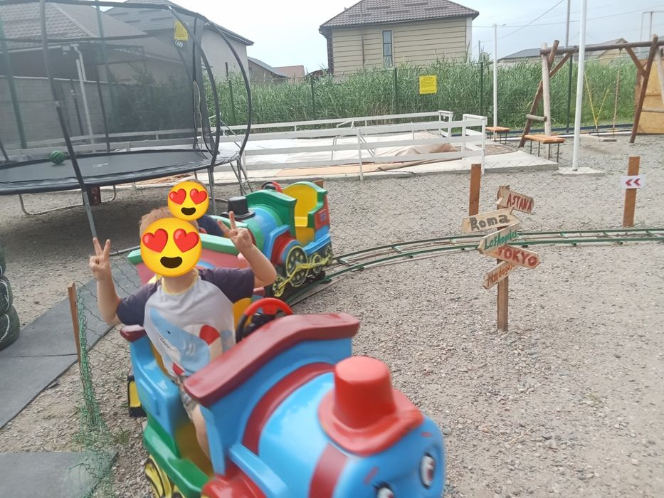 Паравозик аттракцион