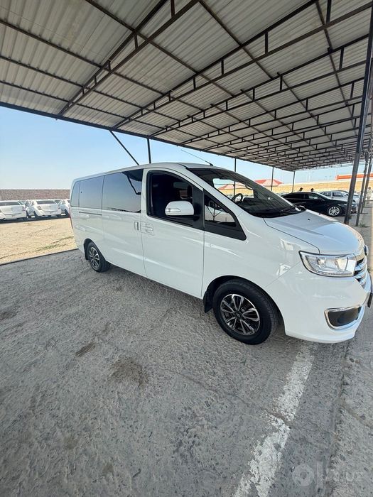 Jac M3 sotiladi, 9 orindiqliy!
