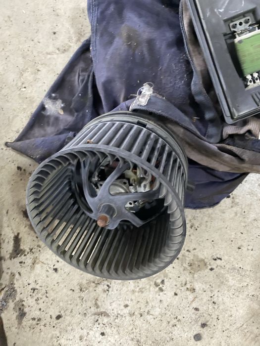 Парно за VW Golf 4