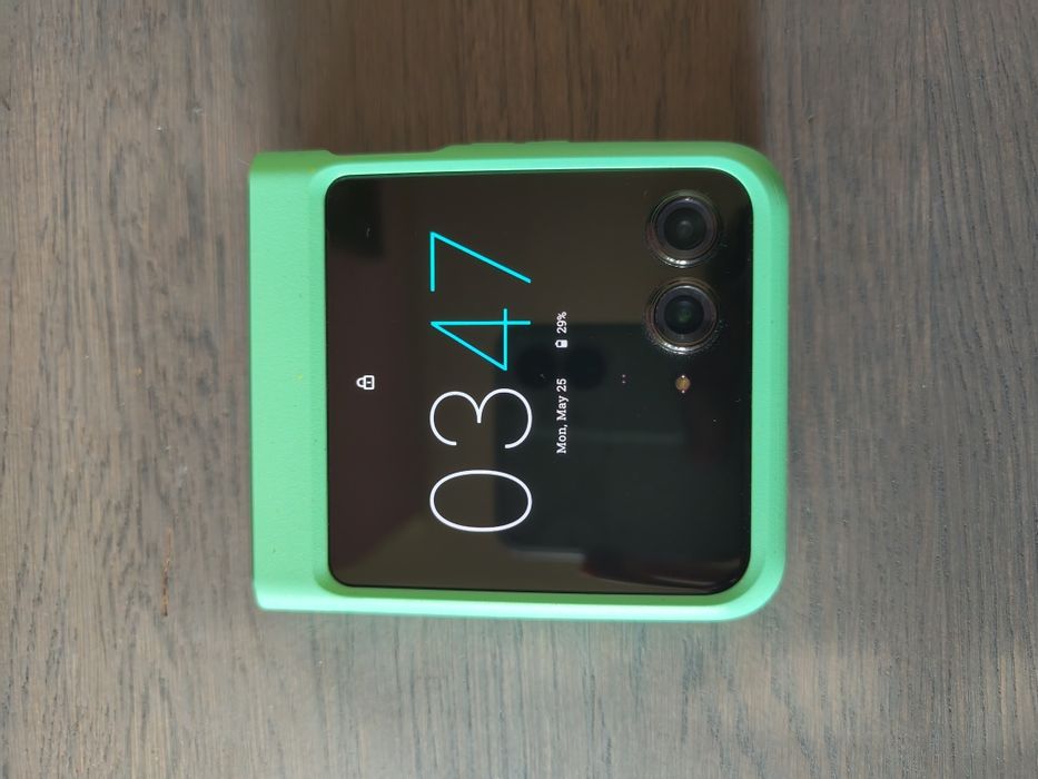 Motorola razr 60 256gb Green