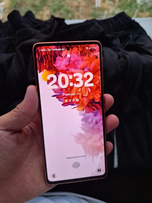 Samsung s20 fe обмен нет! Телефон оригинал!