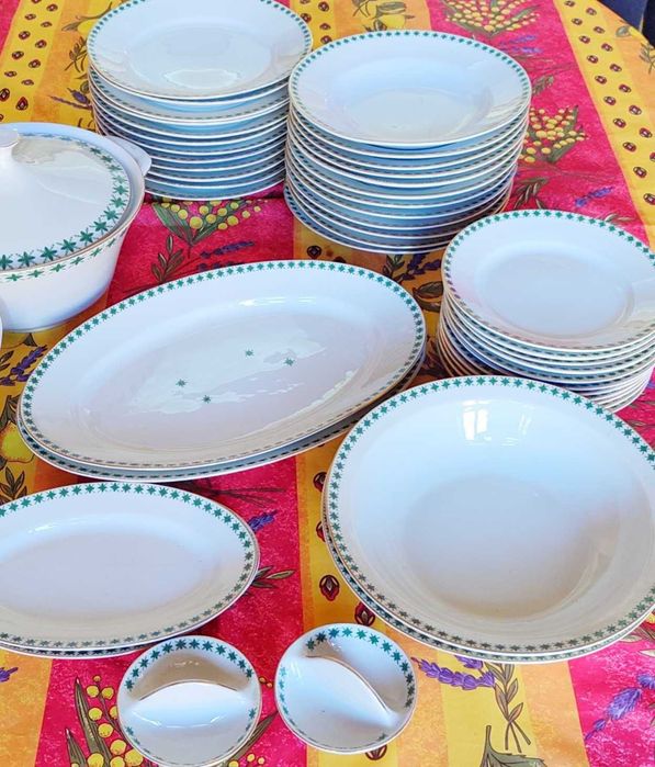 Сервиз за хранене