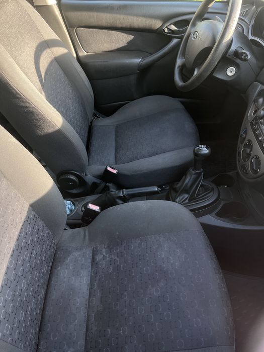 Ford focus 1.6 benzina