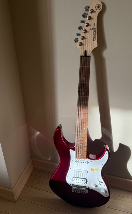 Yamaha Pacifica 112J