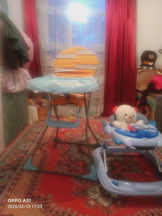 Детский столик, ходунок